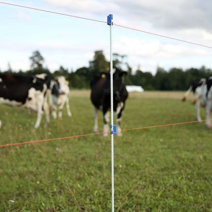Piquets en fibre de verre solides, légers et non conducteurs au courant électrique. Fabriqués à partir de matières premières de haute qualité, résistants aux effets néfaste du froid, de la chaleur et des rayons UV.